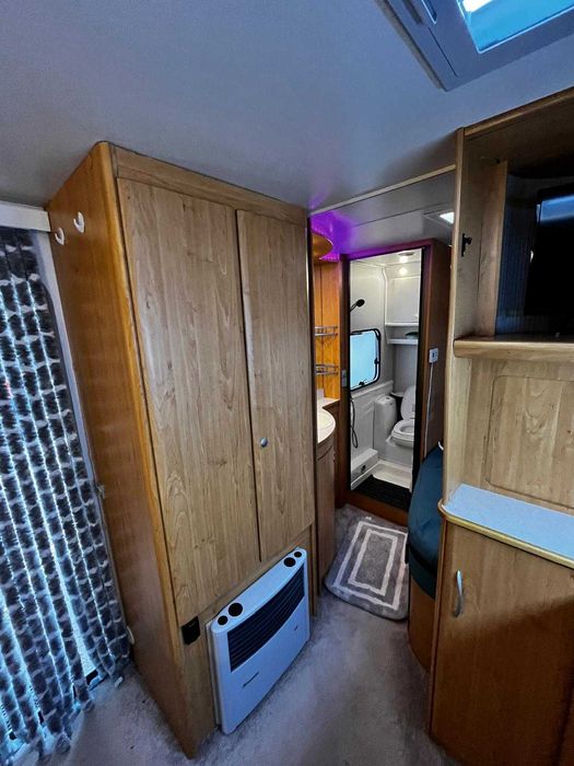 Rulota KNAUS blue line cu panou si boiler gaz -schimb cu fiat ducato