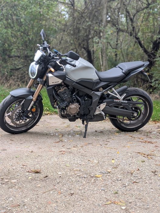 Honda CB 650R --- 2024