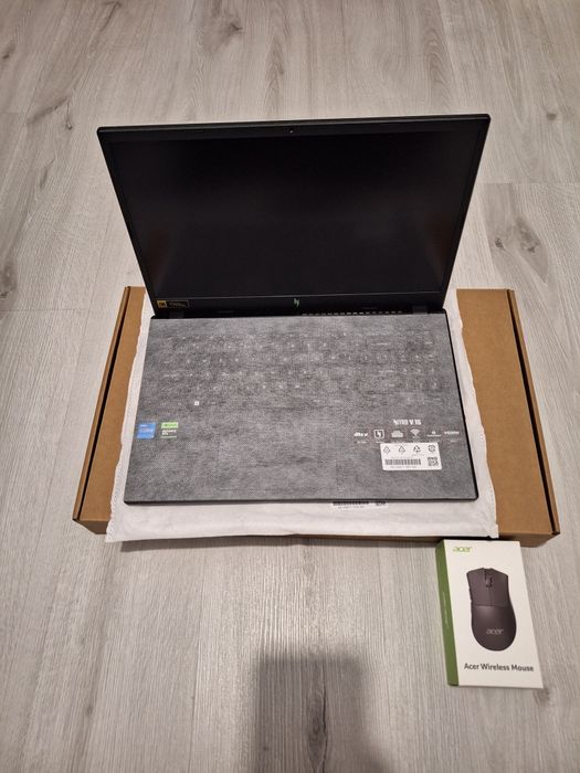 Laptop Acer Gaming 15.6 , Nitro  V15 ANV15-51, Rucsac Acer, Mouse Acer