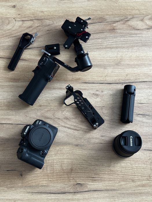 Продам Полный комплект Canon R10