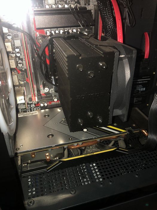 Продам видеокарту rx 5600xt 6gb gddr6