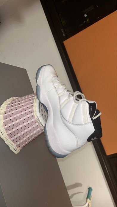 vand jordan 11 legend blue