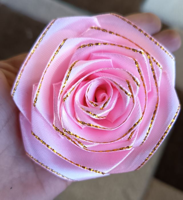 Buchet flori din Satin