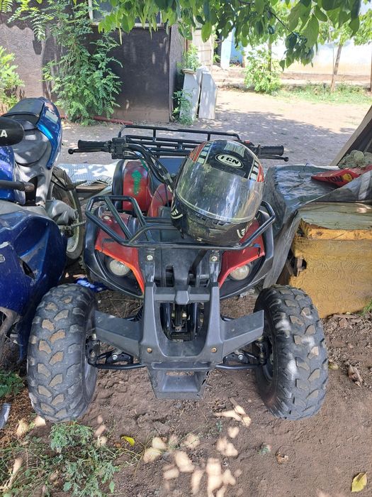 Vând ATV foarte bun