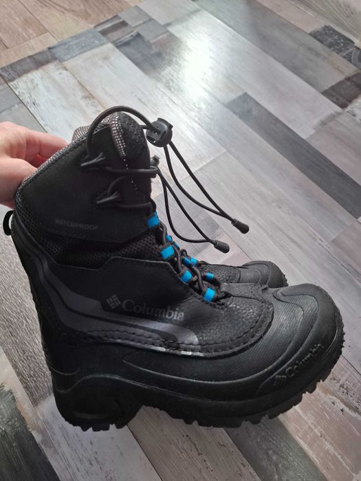 Ghete columbia  impermeabile baiat, nr 32, noi