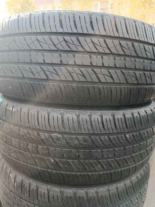 235_55_R19 Kumho Kareya