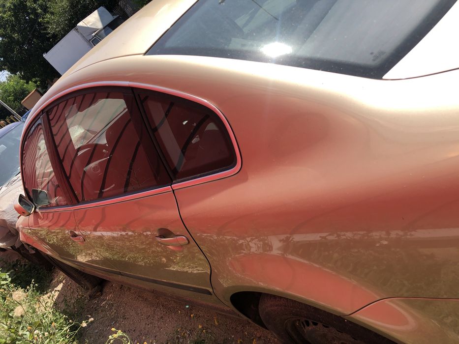 Usa Capota Aripa Portbagaj Stop Vw Passat b5.5 LA1W 2.0 benzina Azm