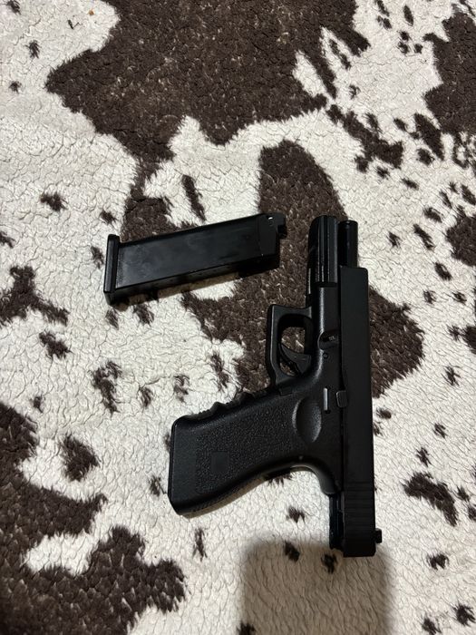 Еърсофт Glock 17