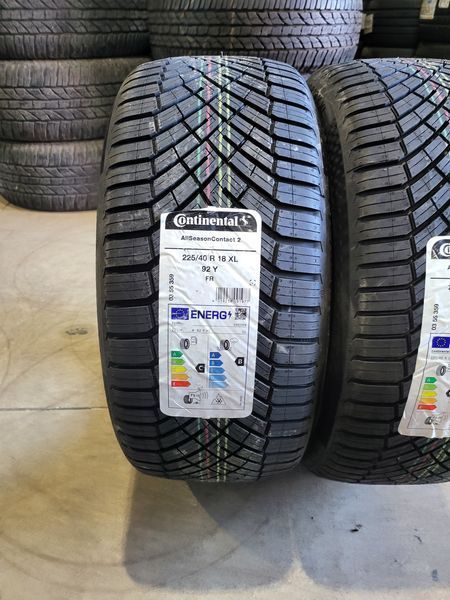 225/40/18 Continental 2бр
