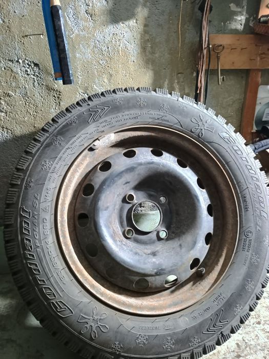 Джанти със зимни гуми за Пежо 14''