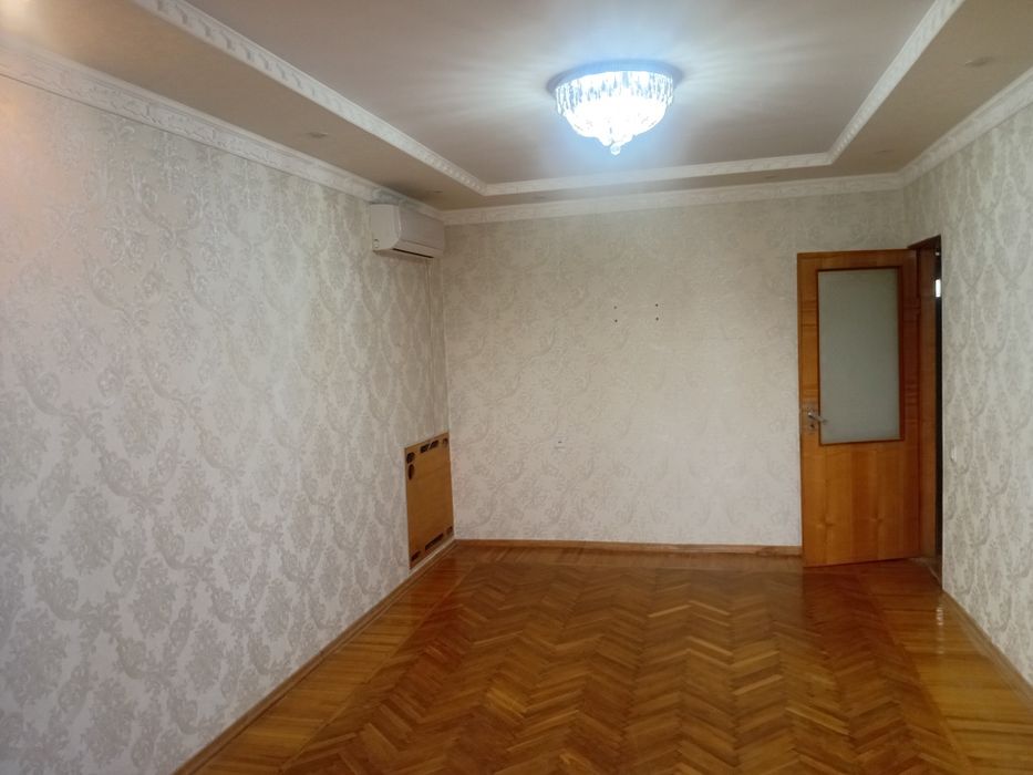 Квартира своя на Новомосковской Кардиология 2/4/4  77 серия