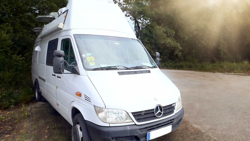 SNG (Satellite News Gathering) автомобил