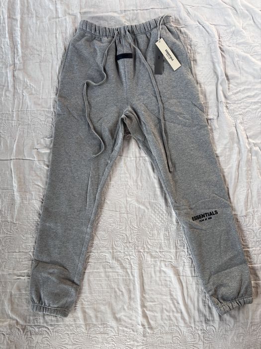 Екип Essentials Gray