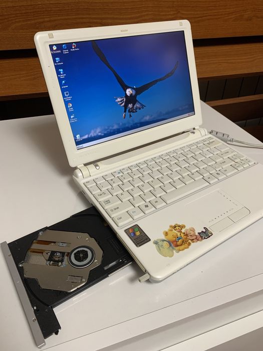 Notebook Averatec cu DVD