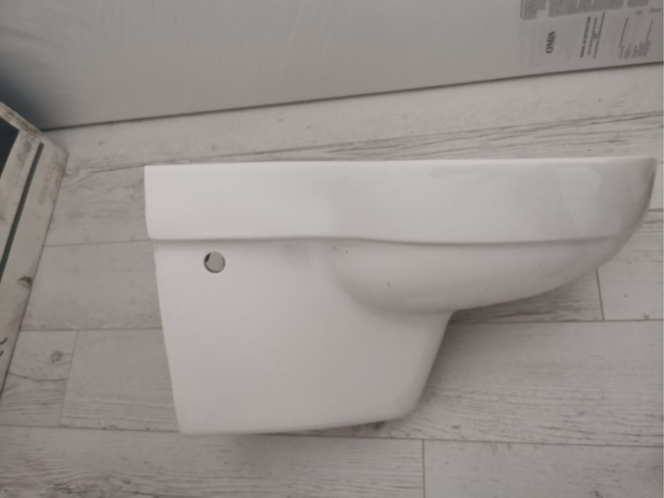 Vand lavoar ,bideu si vc kolo