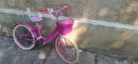 Bicicleta de fetita