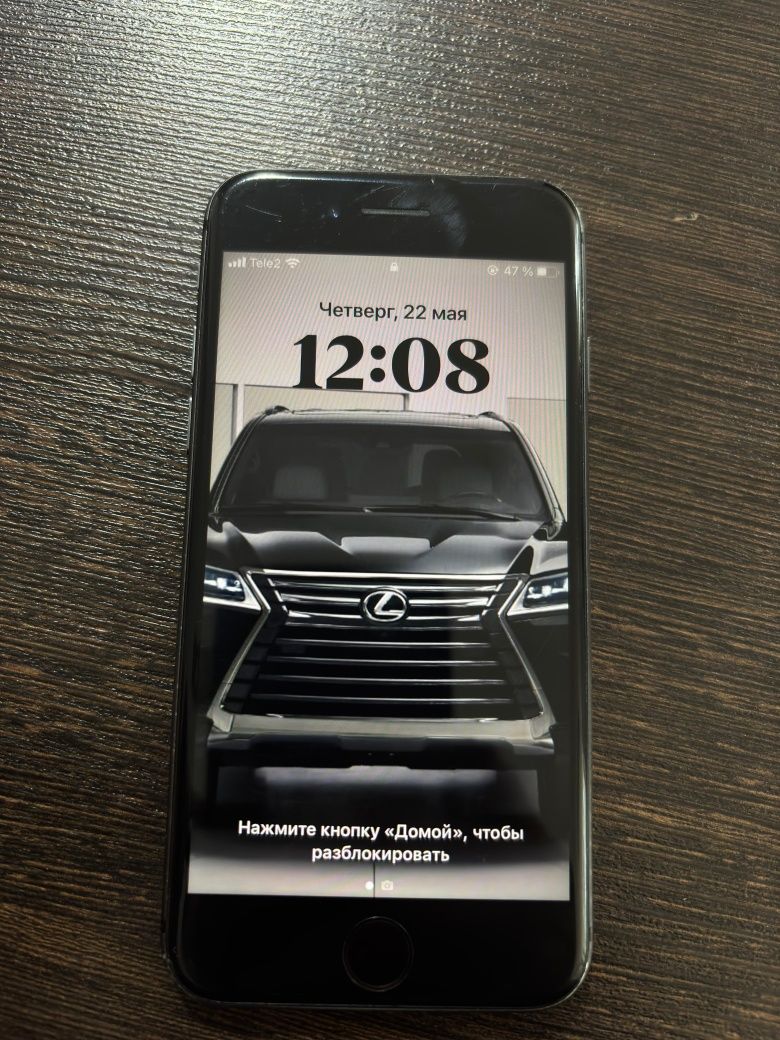 iPhone 8 с каробкой