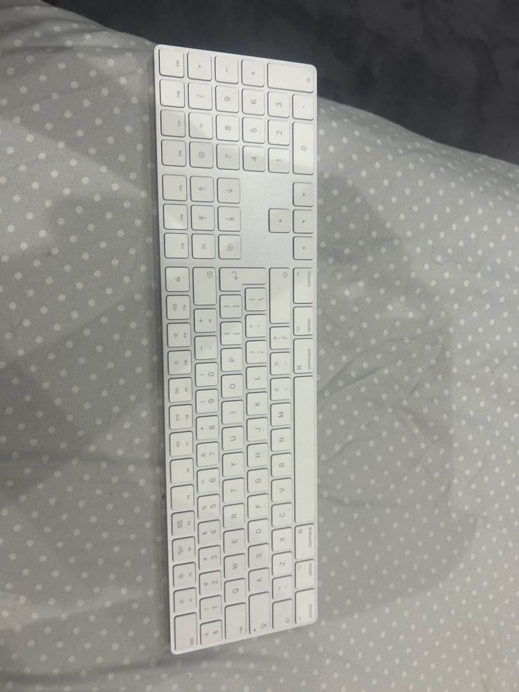 Apple Magic (Клавиатура)