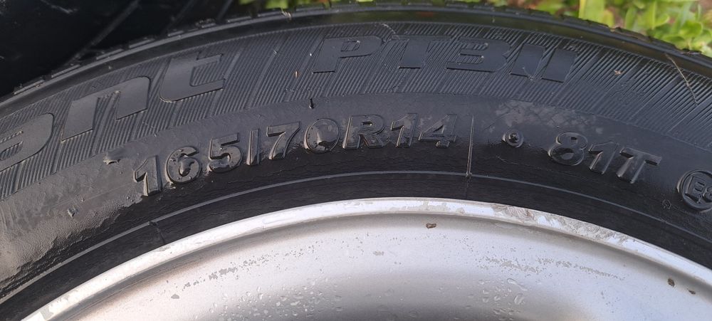 Комплект от 4бр. гуми с джанти 165/70 R14