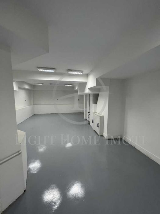 Продава се Магазин в Пловдив, Кършияка - 251 кв.м за 1028 €/кв.м - Снимка #1