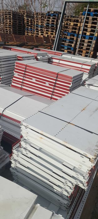 метални плоскости за стилажи, щандове за плодове и зеленчуци