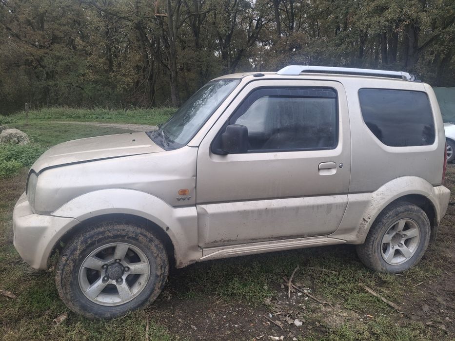 Vând Suzuki Jimny  D
