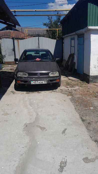 Продаеться дом с обстановкой и машиной