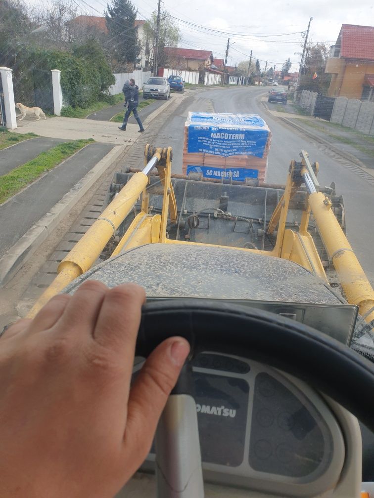 Miniexcavator săpături picon spargere beton  bobcat nivelare pamant