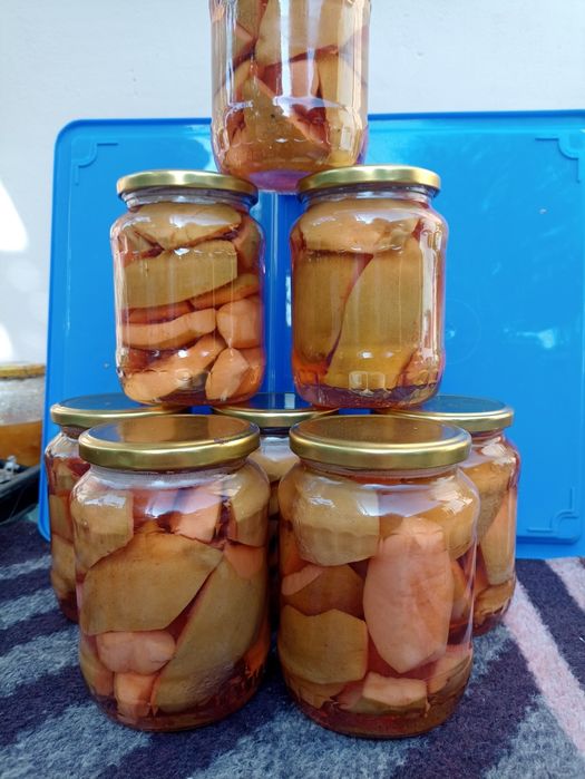 Compot de gutui nestropite