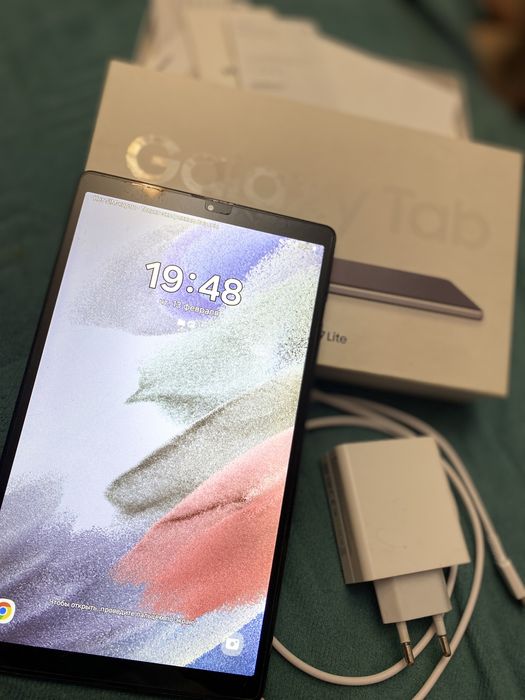 Продаю планшет самсунг