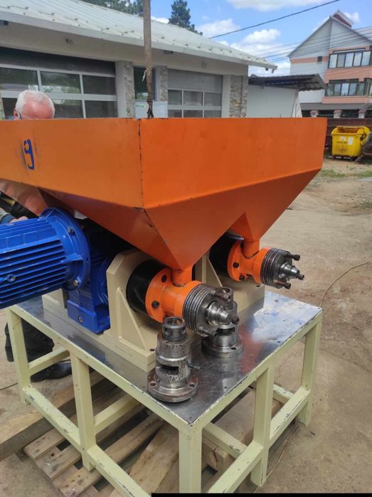 Presă de ulei la rece