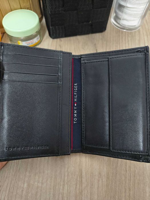 Портфейл Tommy Hilfiger