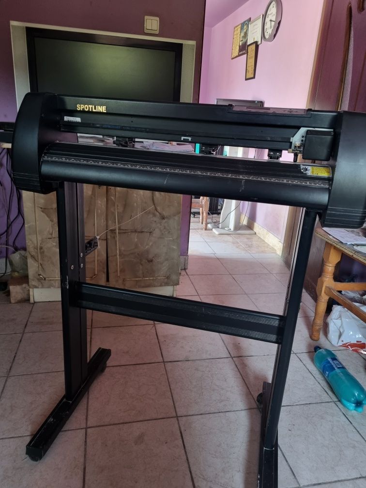 Cutplotter spotline model 721XE