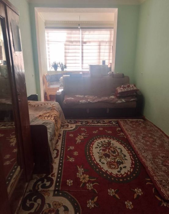 Samkochda 2 xonali uy sotiladi padvali bilan