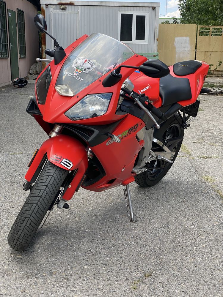 Derbi gpr50 мотоциклет