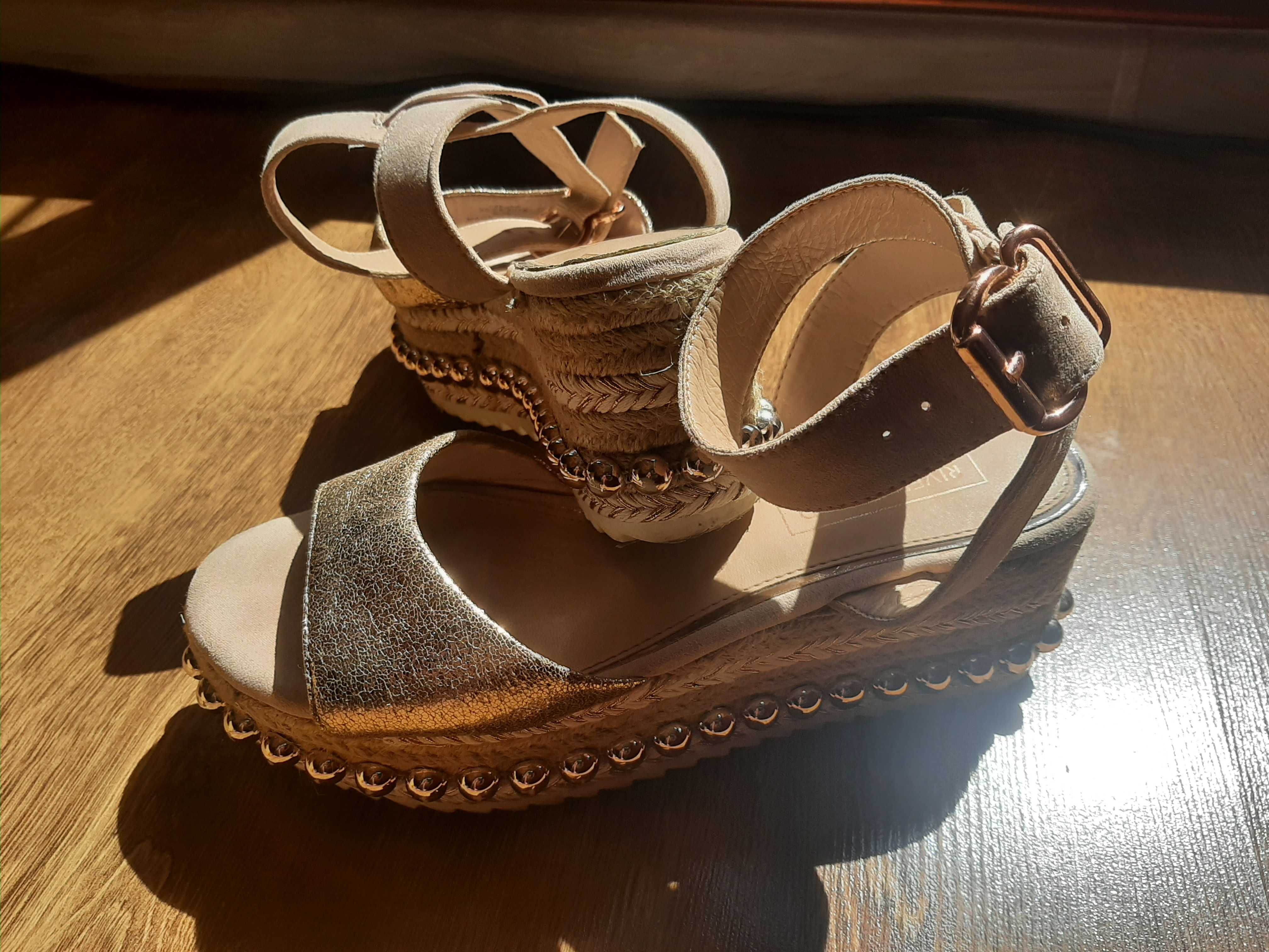 Sandale 38, 24,7 cm