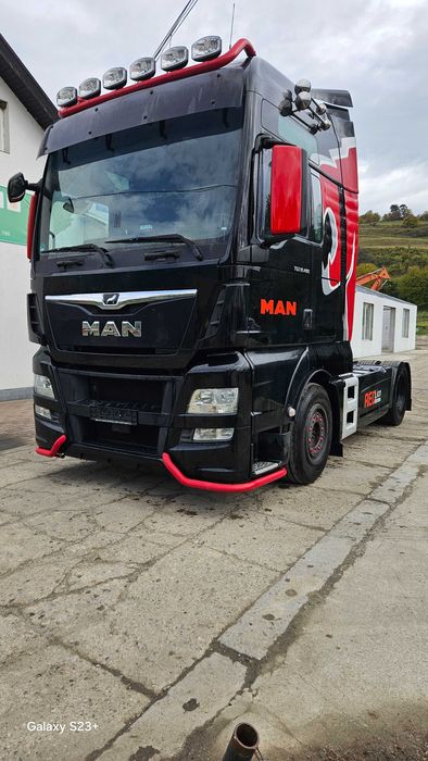Cap tractor MAN TGX 18.480 BLS Red Lion Edition