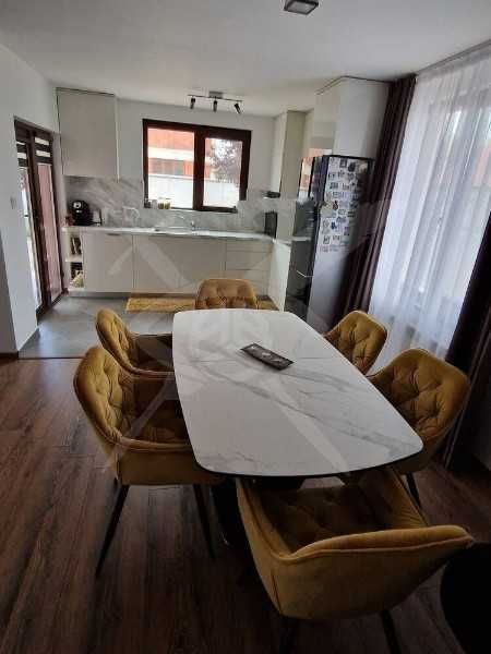 Продава се Къща в Пловдив, Остромила - 160 кв.м за 2313 €/кв.м - Снимка #1