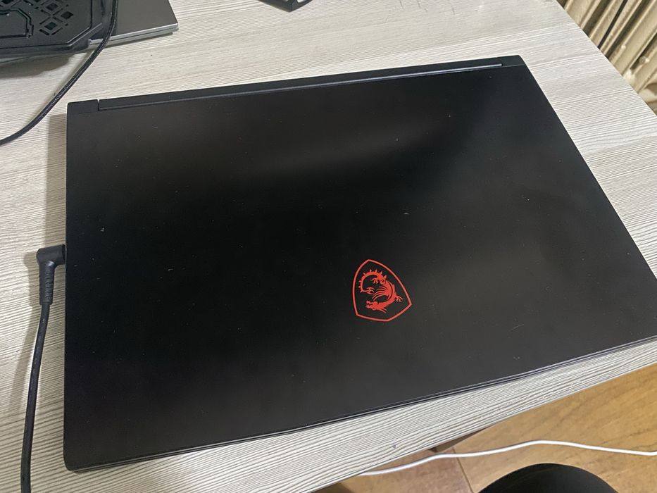 Игровой ноутбук MSI RTX3050