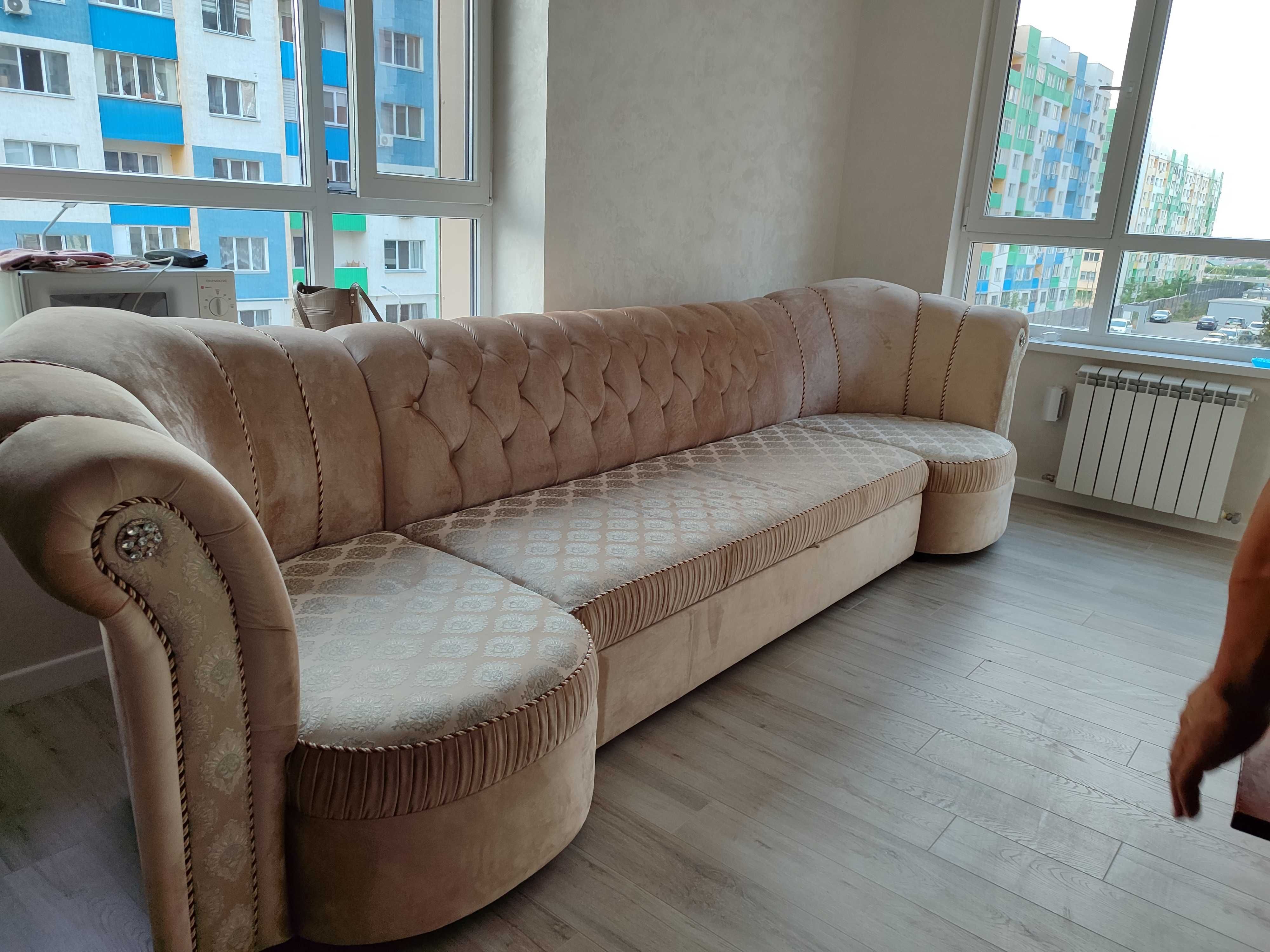 Диван 3,80 в хорошем состояний