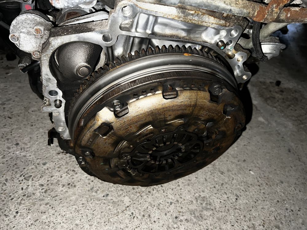 Vand chit ambreaj Toyota Avensis motor 2.2D