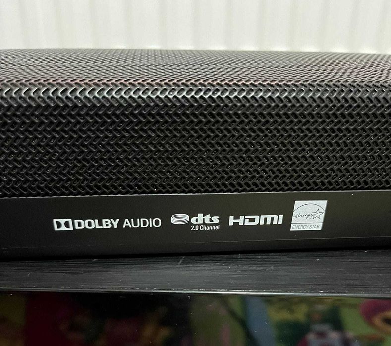 Televizor Samsung curbat si Samsung Soundbar