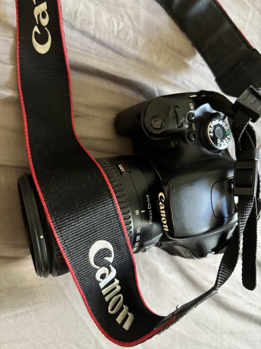 Продам Canon 600D и комплектующие