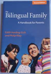 Carte The Bilingual Family pentru familiile bilingve