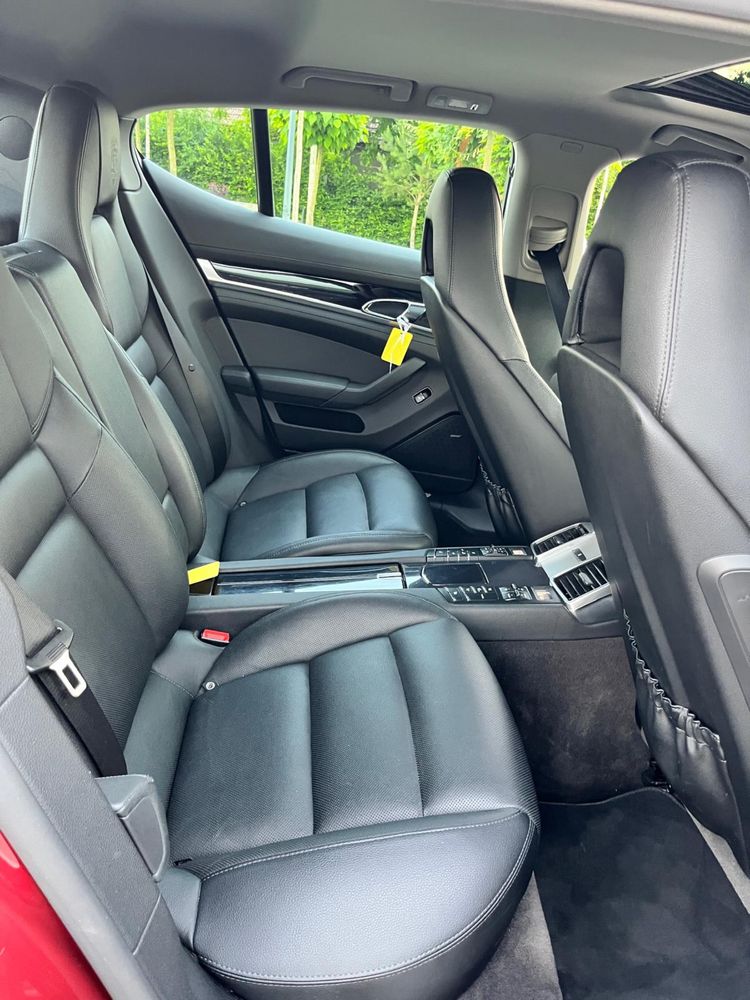 Porsche Panamera 4S