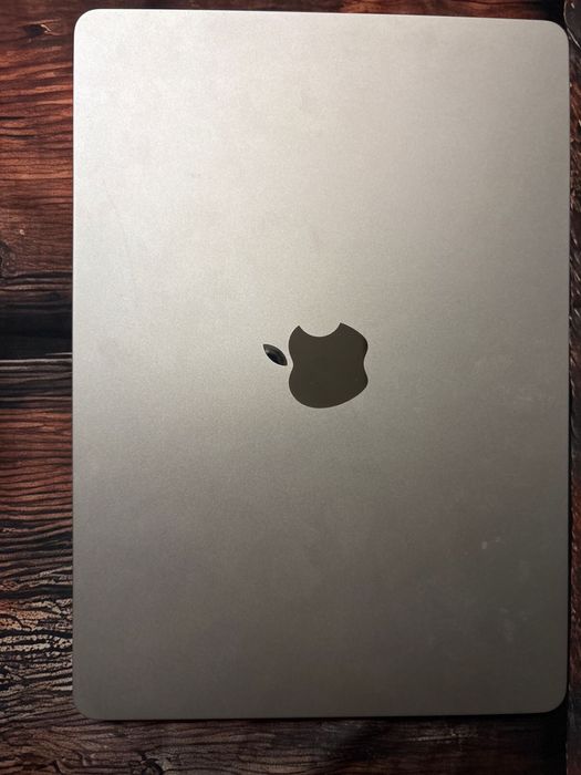 MacBook air 13 2022 года