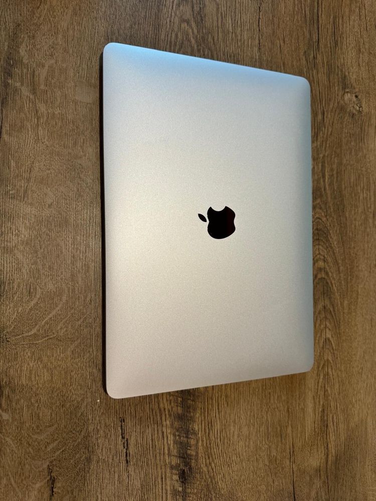 Macbook pro 13 (2019)