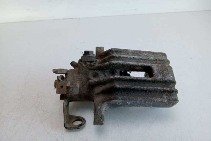 Etrier frana dreapta spate Skoda Octavia prima generatie (facelift) s