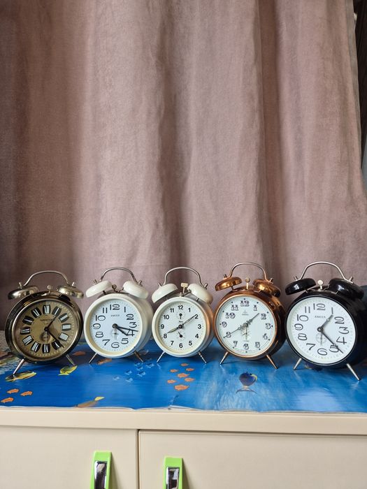 Ceasuri mecanice de masă