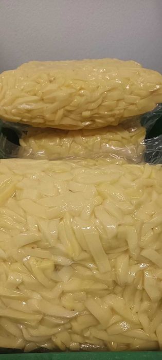 Cartofi feliaţi ambalaţi în vid